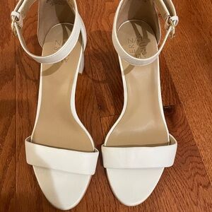 Naturalizer Women’s Vera Sandal White Leather 8.5